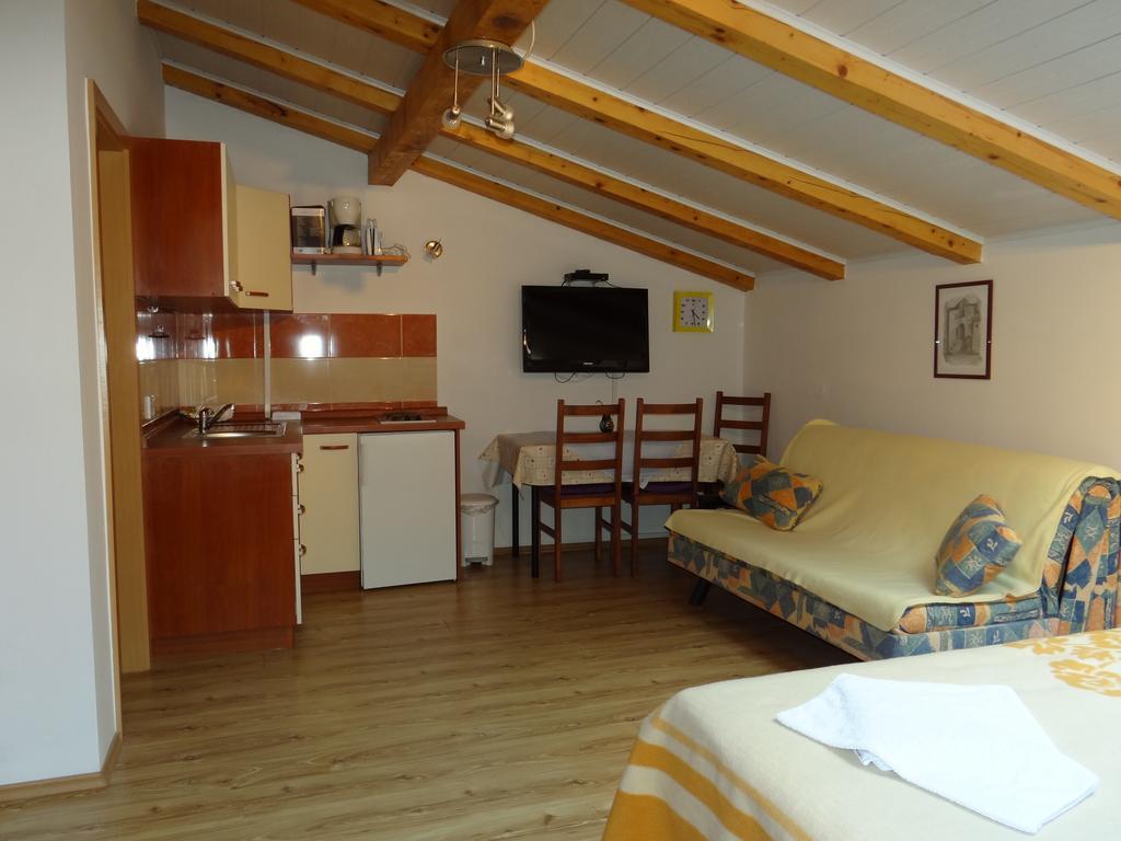 Apartments Sanja Baska  Bilik gambar