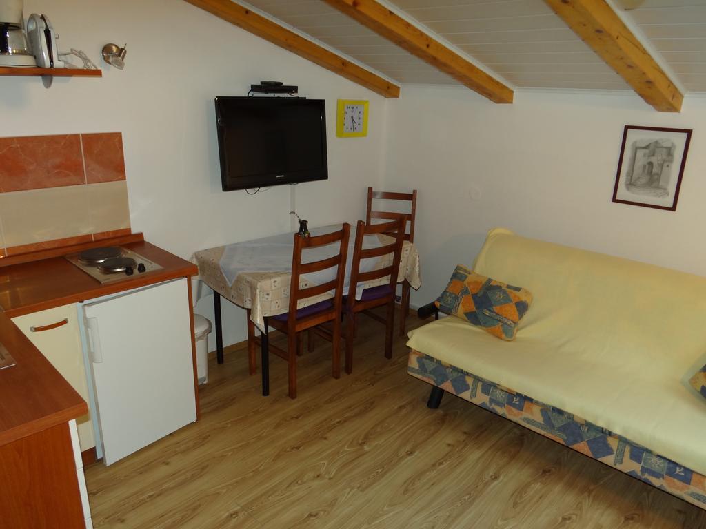 Apartments Sanja Baska  Bilik gambar